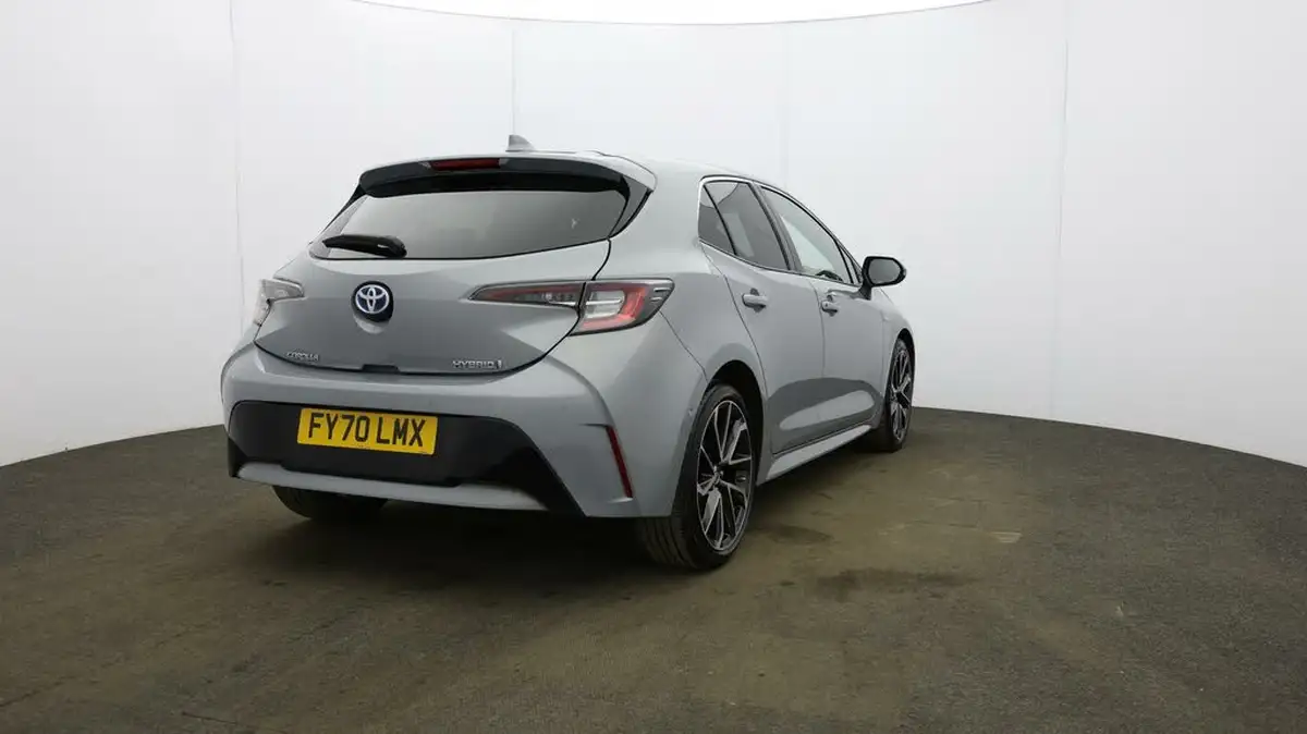 2020-toyota-corolla-18-vvt-i-excel-trk-hatchback-big-51