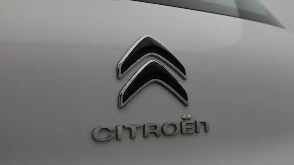 2018-citroen-c3-12-puretech-feel-82ps-big-21