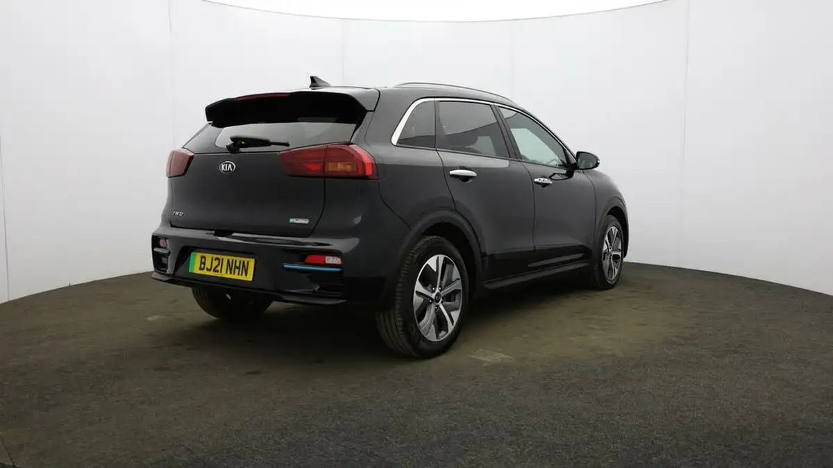 2021-kia-e-niro-ev-3-big-50
