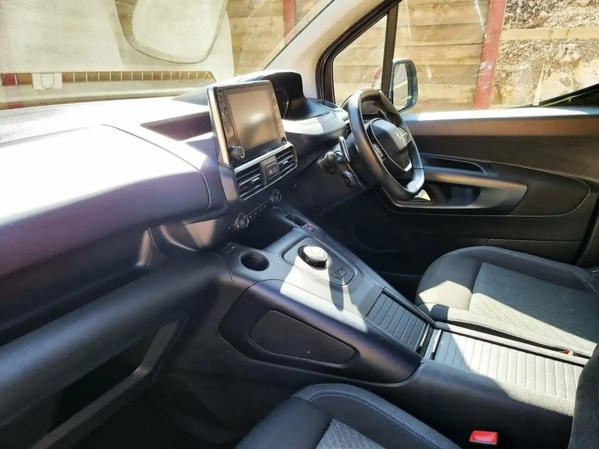 2021-peugeot-rifter-12-puretech-allure-130bhp-standardss-eat8-big-16
