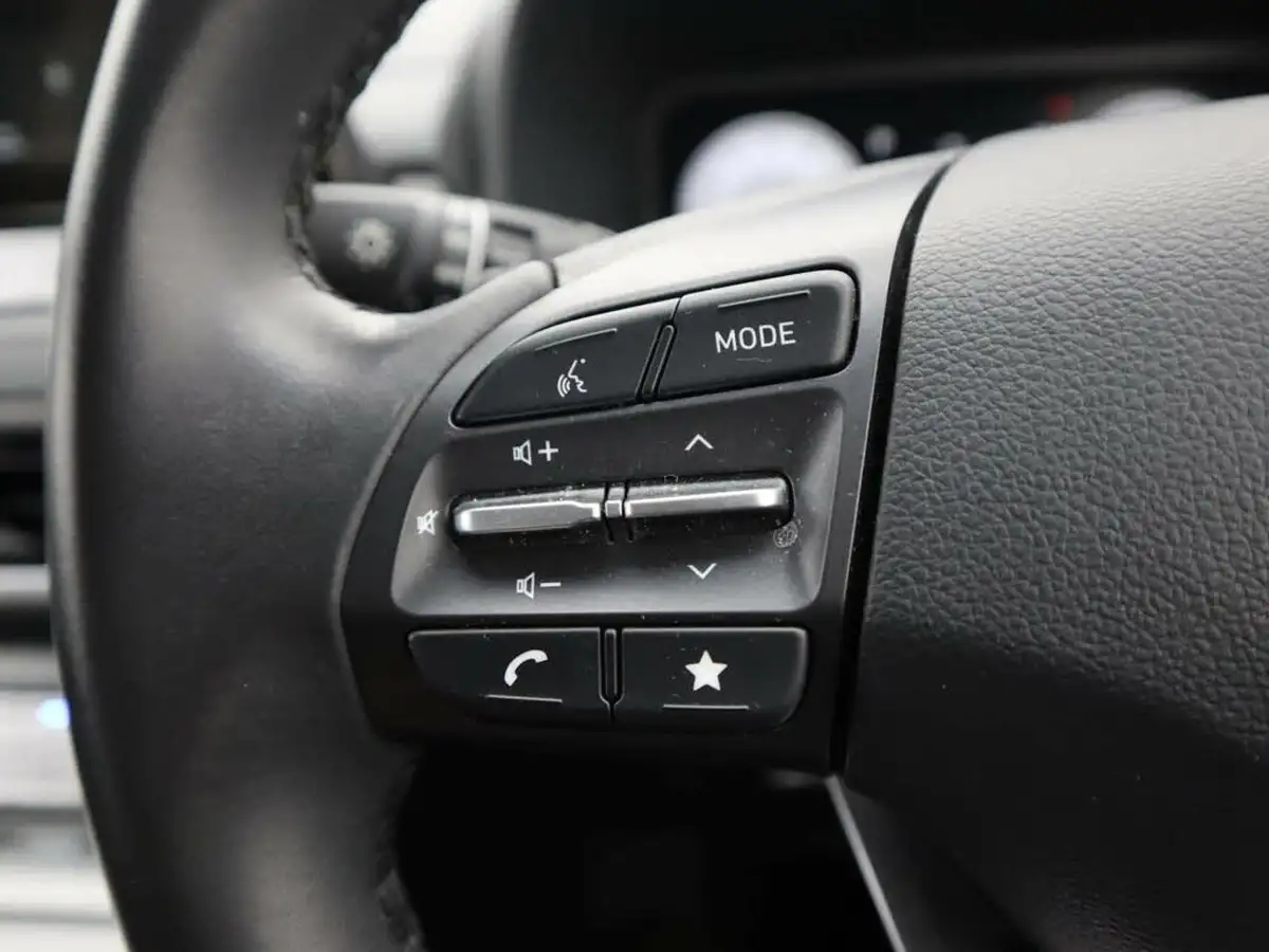 2022-hyundai-kona-e-se-connect-big-22