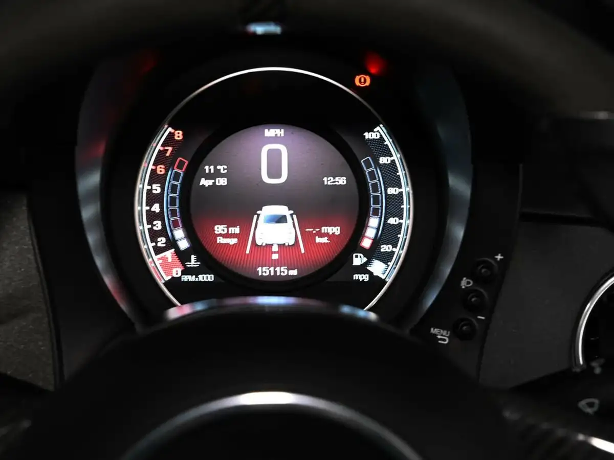 2021-abarth-595-14-tjet-competizione-big-8