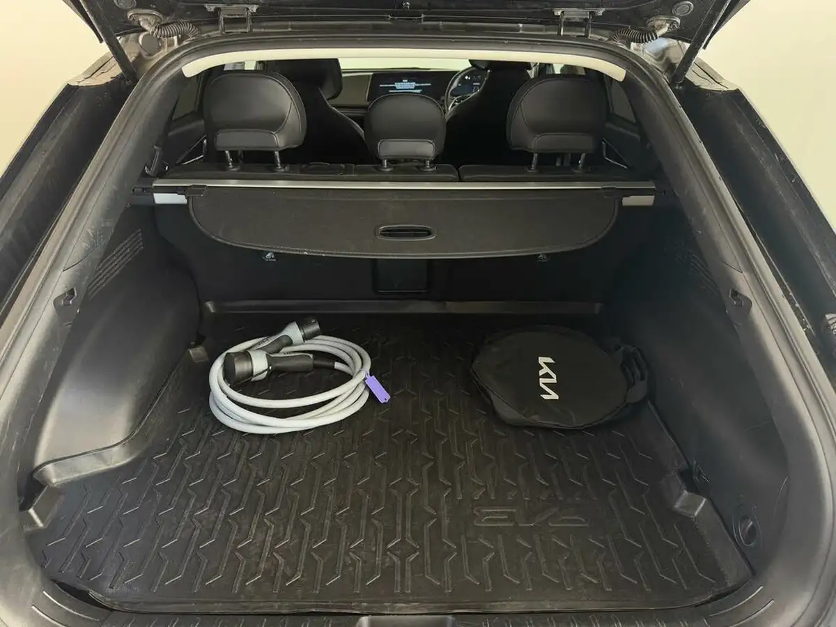 2023-kia-ev6-e-air-big-34