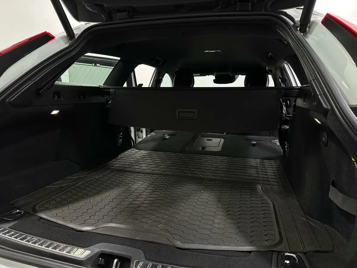 2018-volvo-v90-20td-d4-r-design-big-43