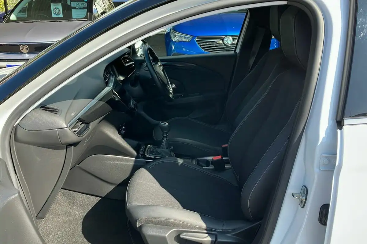 2020-vauxhall-corsa-12-turbo-elite-nav-premium-big-2