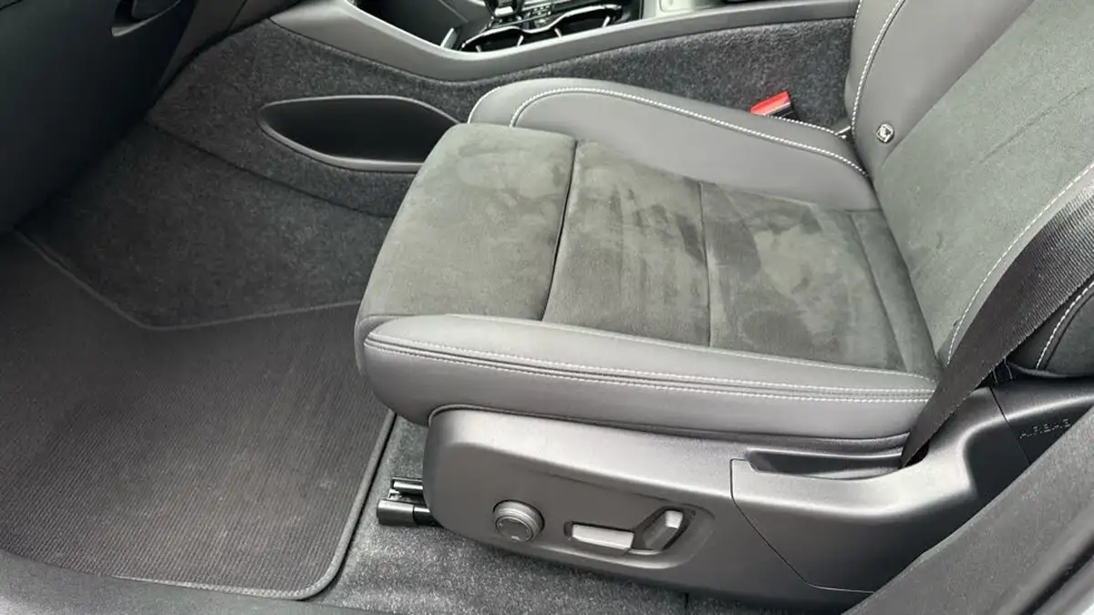 2022-volvo-xc40-e-recharge-pro-big-25