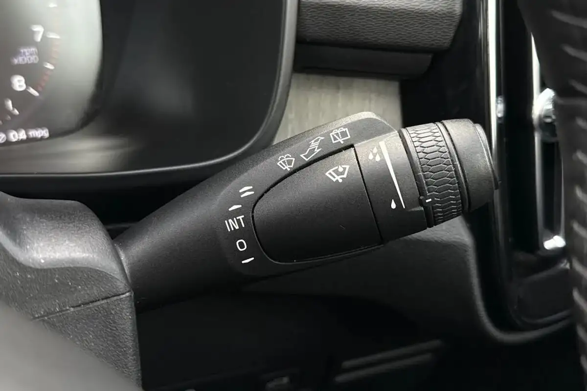 2020-volvo-xc40-20-t4-inscription-pro-big-31