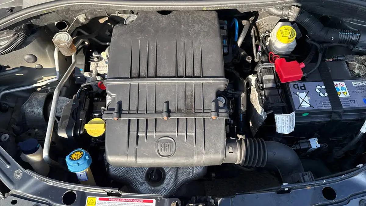 2018-fiat-500-12-lounge-big-15