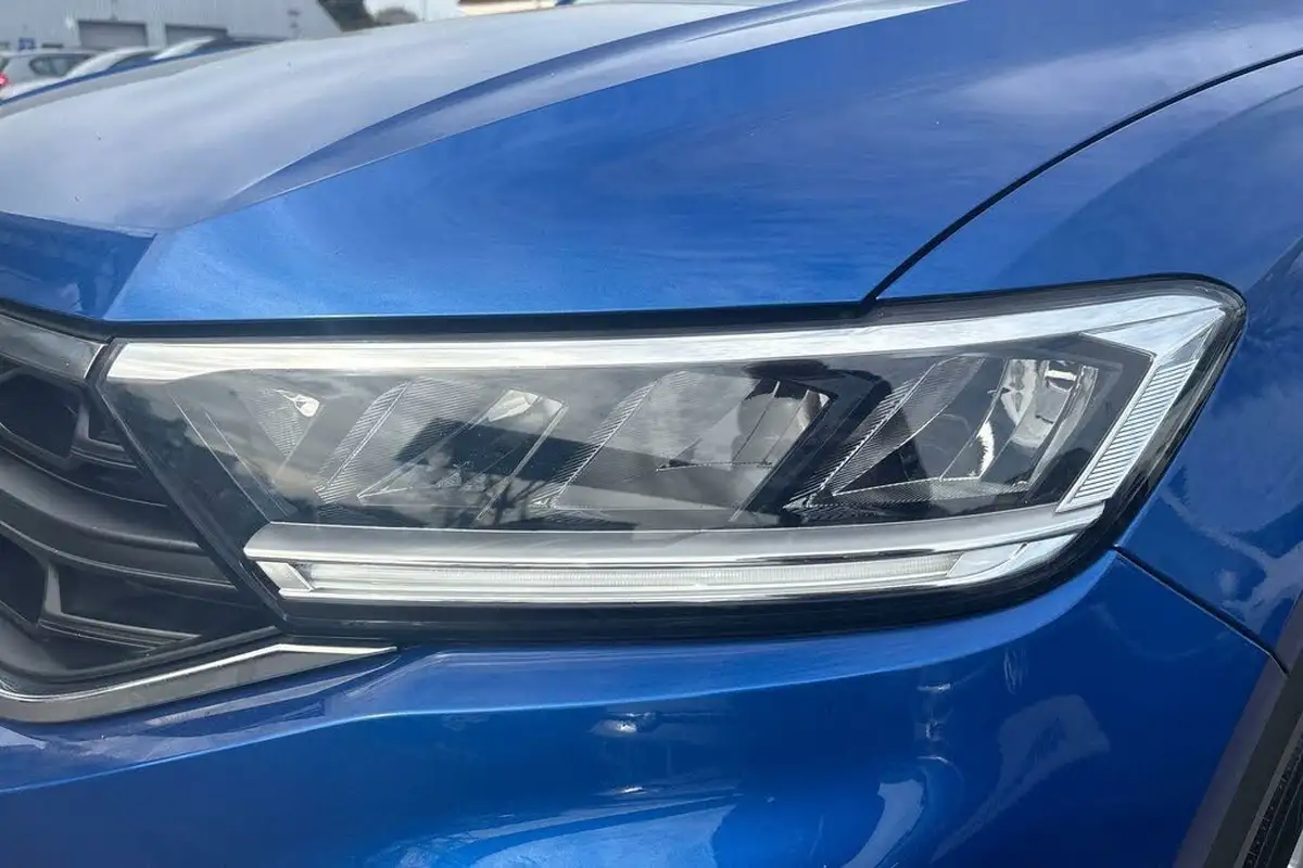2023-volkswagen-t-roc-15-tsi-life-dsg-big-48