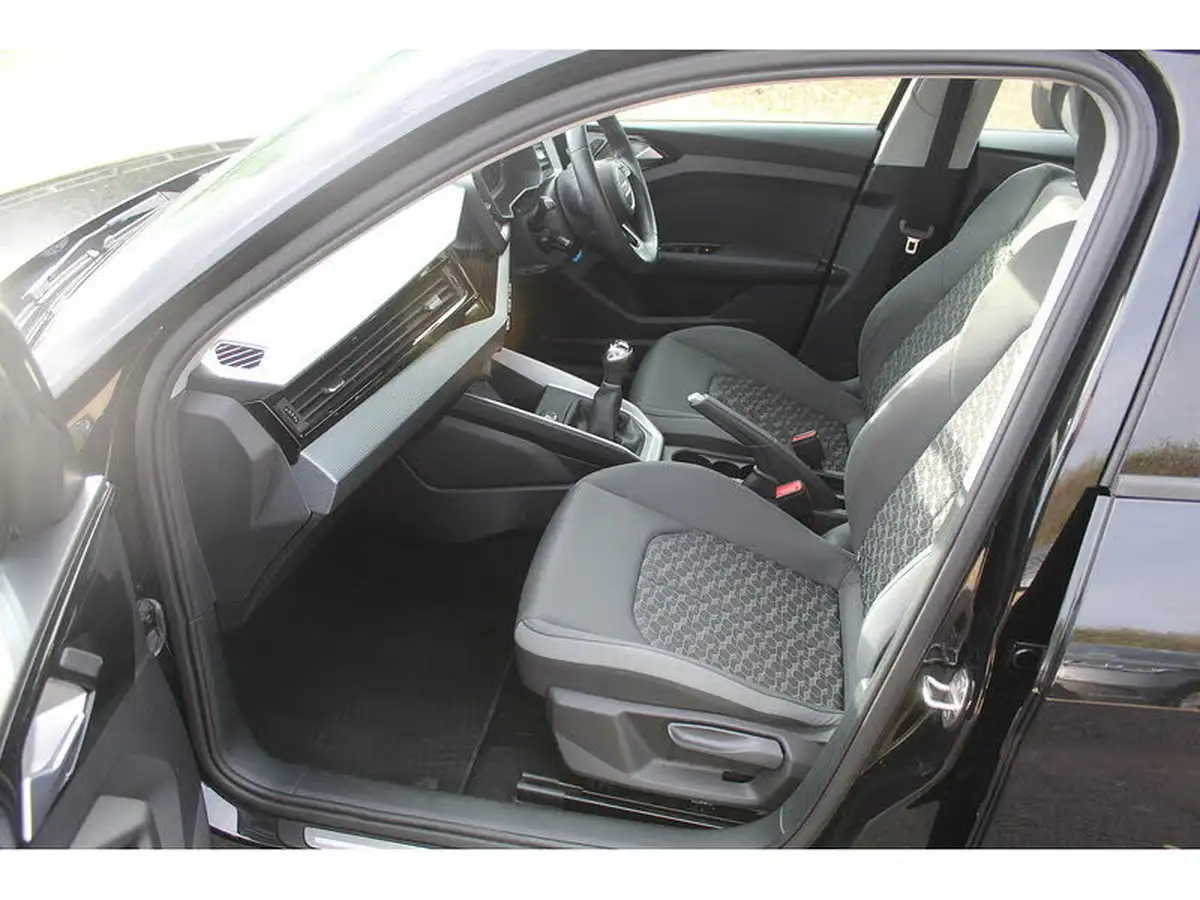 2019-audi-a1-10-30-tfsi-sport-ss-big-12