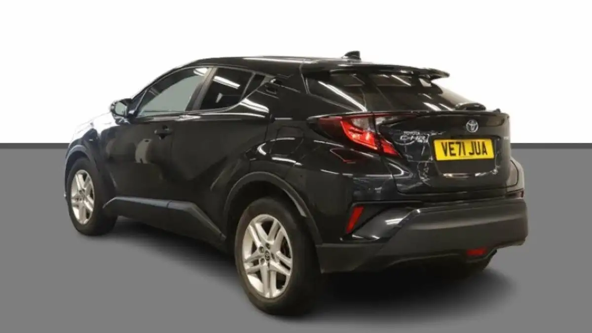 2022-toyota-c-hr-18-vvt-i-icon-big-2