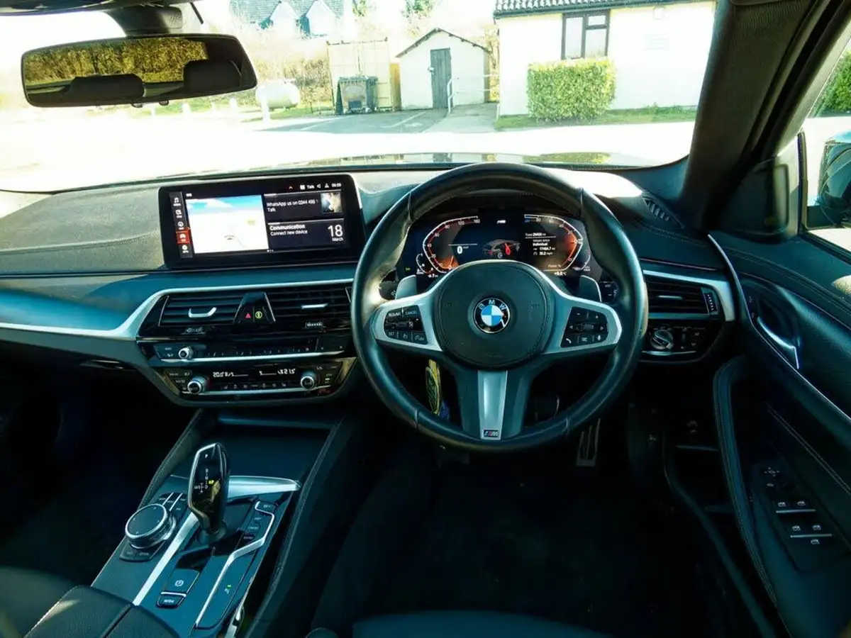 2023-bmw-5-series-20td-520d-m-sport-mht-touring-5d-big-31
