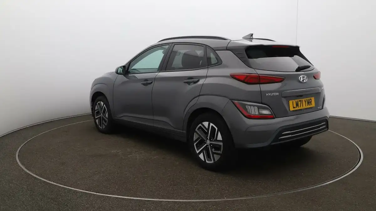 2021-hyundai-kona-e-ultimate-big-58