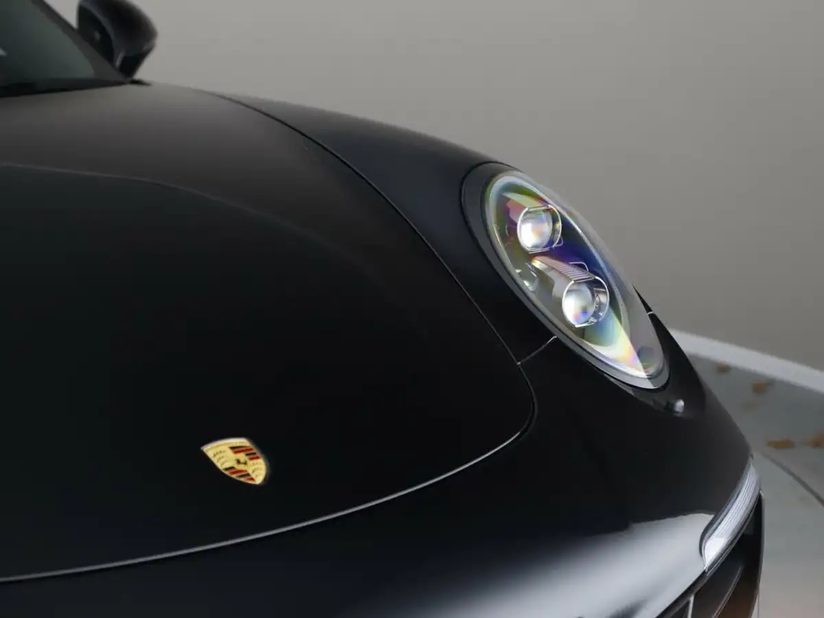 2019-porsche-911-30-carrera-4-gts-coupe-big-8