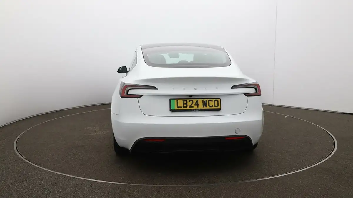 2024-tesla-model-3-e-rwd-big-50