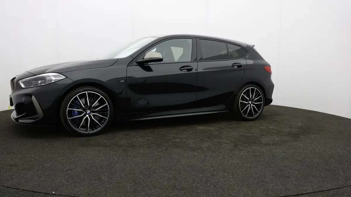 2024-bmw-1-series-20-m135i-xdrive-big-56