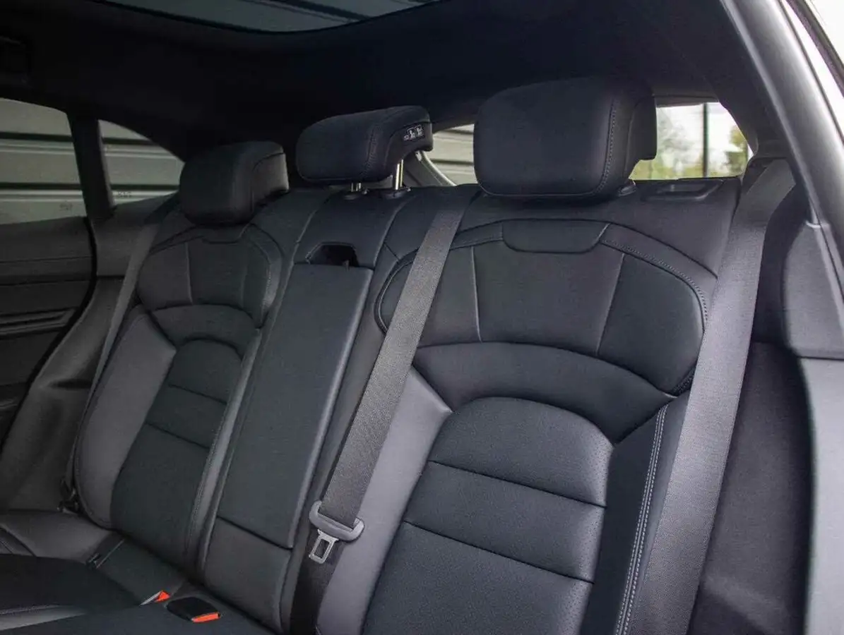 2023-porsche-taycan-e-4-cross-turismo-big-29