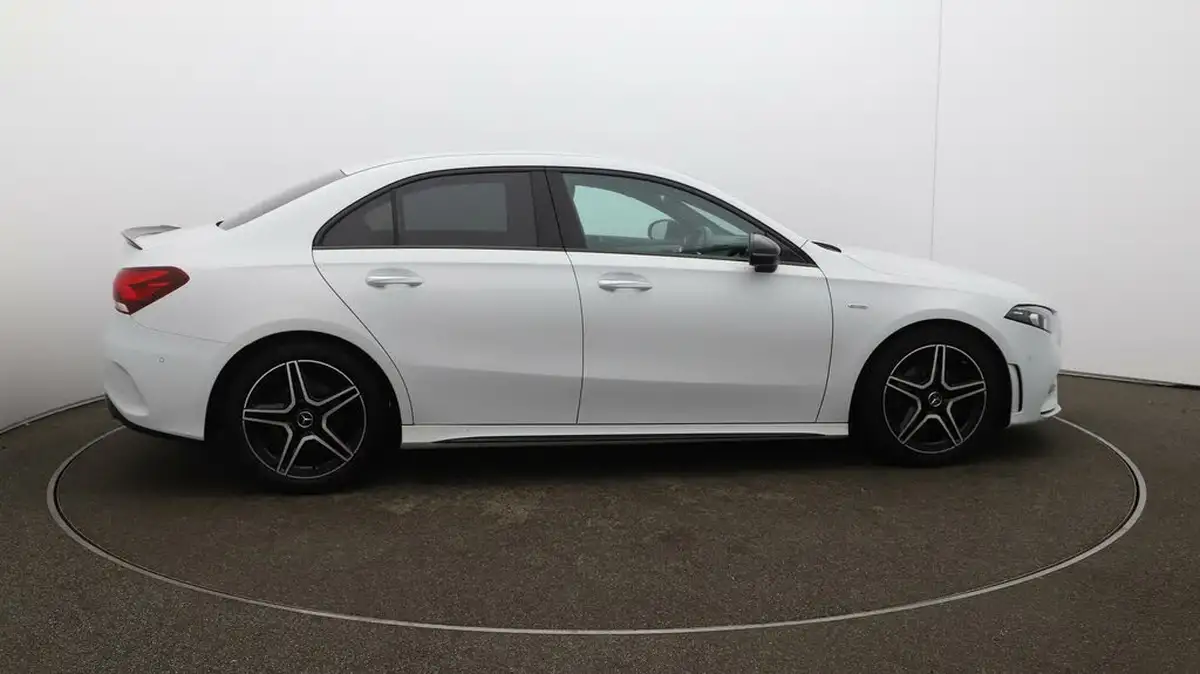 2022-mercedes-benz-a-class-13-a200-amg-line-premium-edition-saloon-4d-7g-dct-big-8