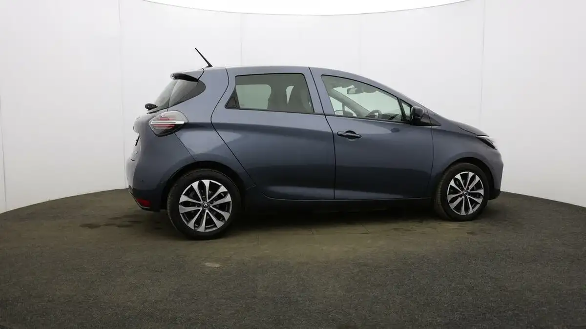 2021-renault-zoe-e-gt-line-big-44