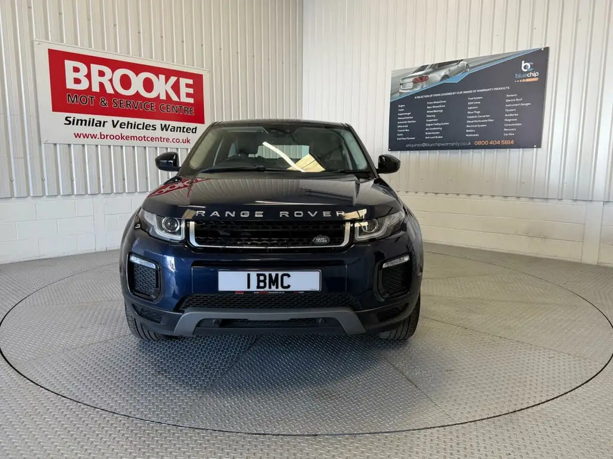 2016-land-rover-range-rover-evoque-20td4-se-tech-ss-hatchback-5d-big-1