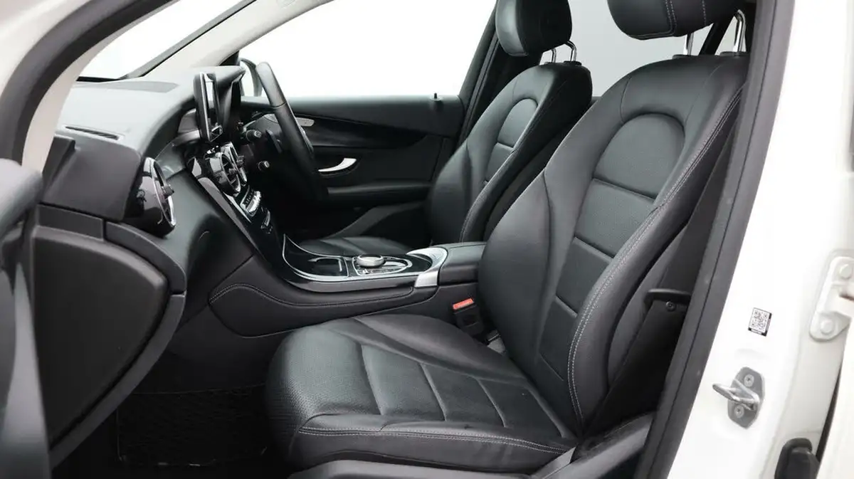 2019-mercedes-benz-glc-class-21d-glc220d-urban-edition-big-14