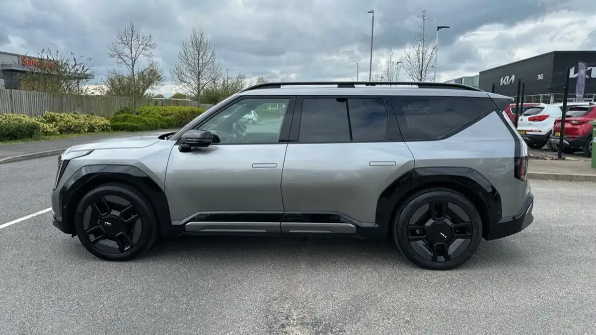 2024-kia-ev9-e-gt-line-s-7-big-14