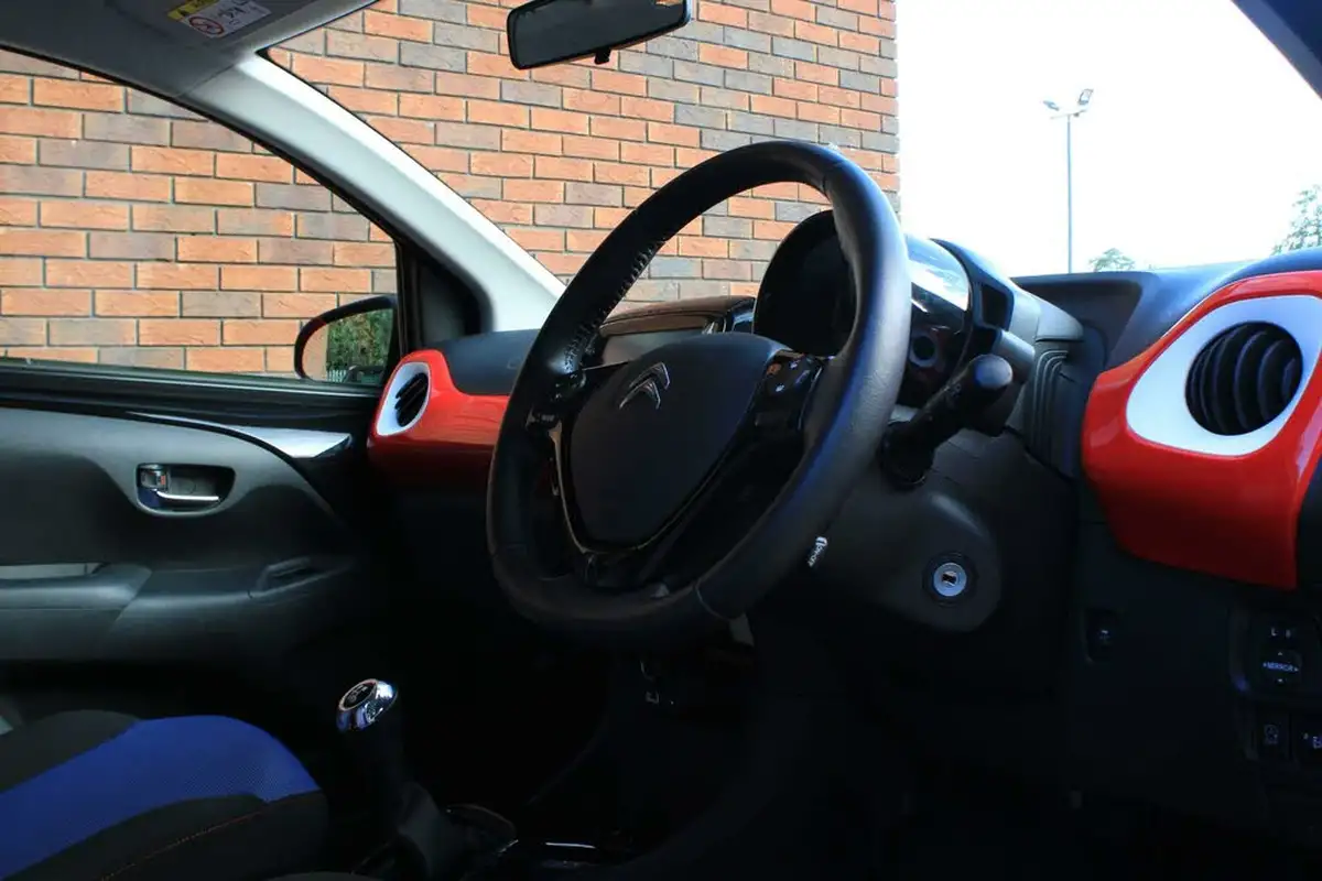 2021-citroen-c1-10-vti-jcc-big-4