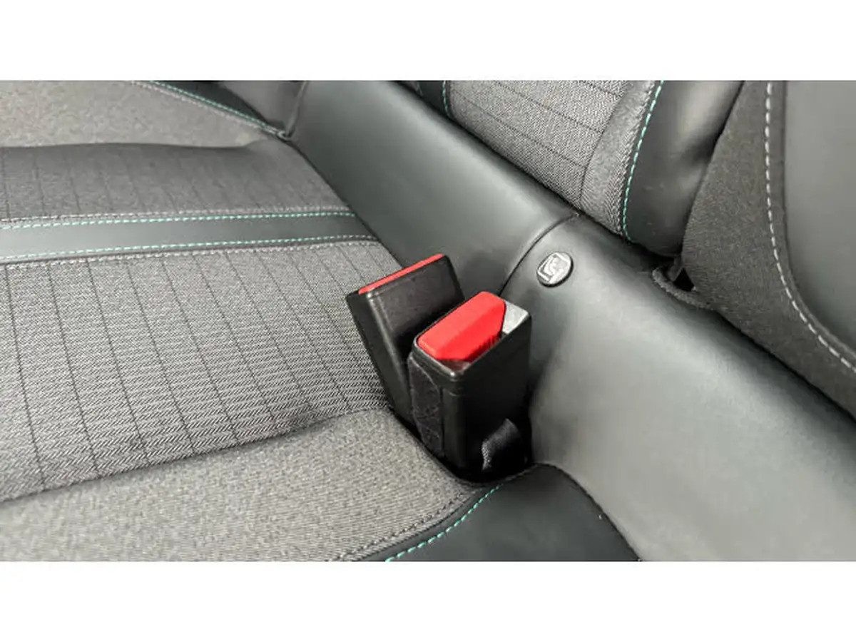 2022-peugeot-208-12-puretech-allure-premium-100bhp-big-16