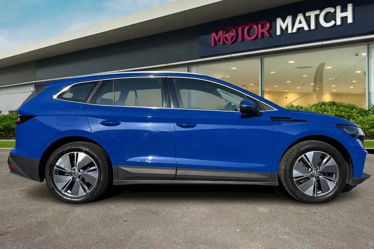 2022-skoda-enyaq-e-80-82-kwh-big-2
