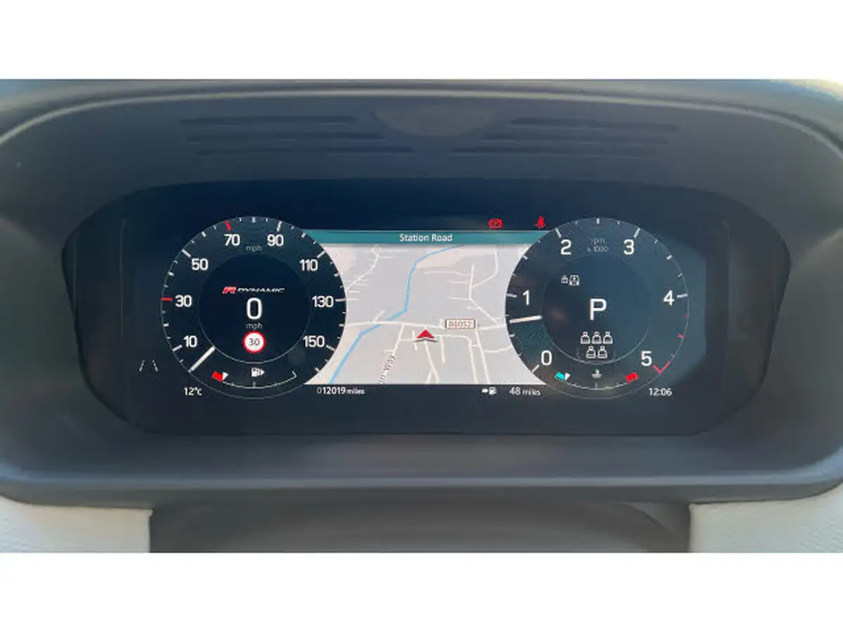 2023-land-rover-discovery-30-d300-dynamic-hse-big-15