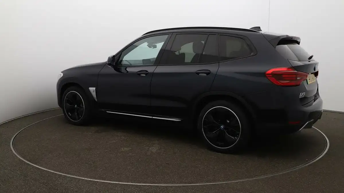 2021-bmw-ix3-e-premier-edition-big-29