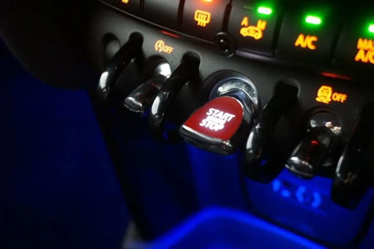 2015-mini-cooper-15td-cooper-d-114bhp-5d-big-25