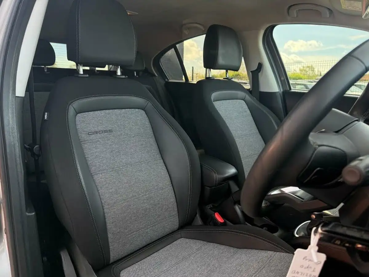 2021-fiat-tipo-10-cross-big-28