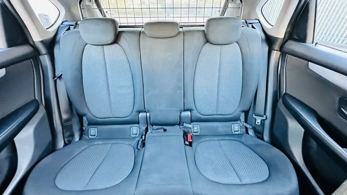 2014-bmw-2-series-20td-218d-se-150bhp-active-tourer-5d-big-31