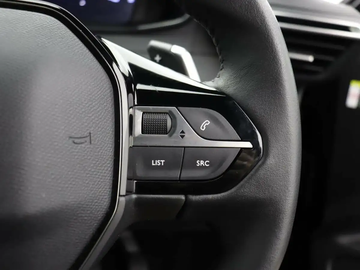 2023-peugeot-2008-suv-12-puretech-allure-eat8-big-20
