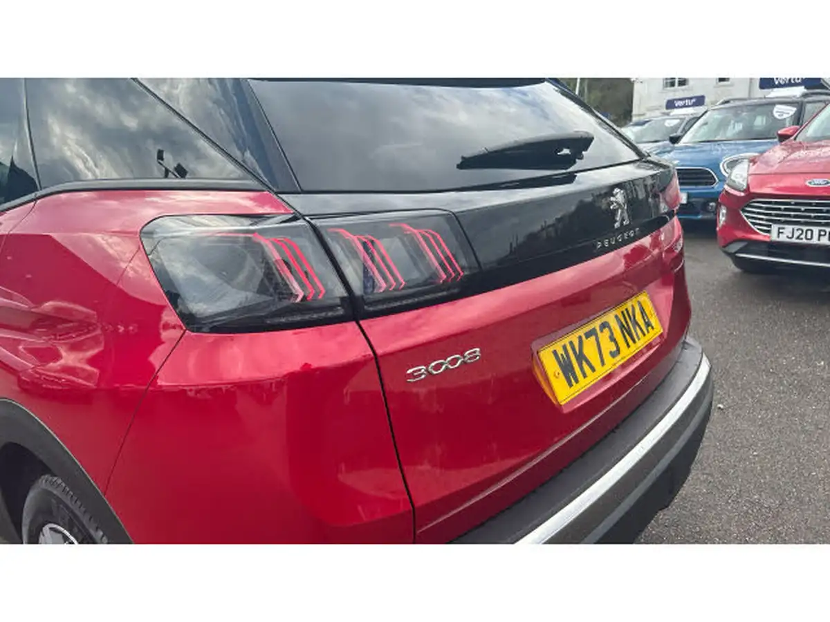 2023-peugeot-3008-suv-12-puretech-allure-premium-eat8-big-22