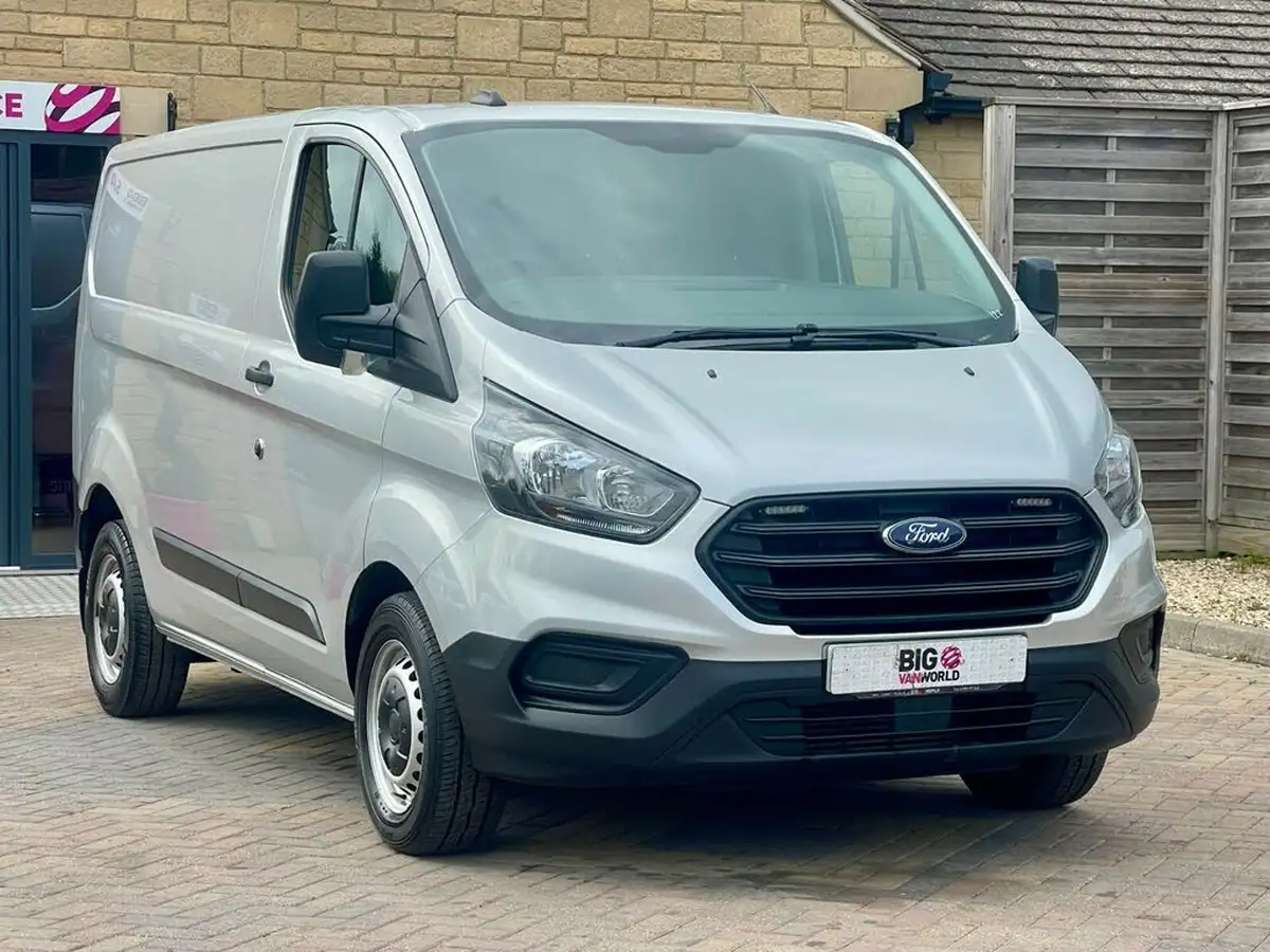2020-ford-transit-custom-20tdci-340-l1h1-leader-130pseu6dt-big-3