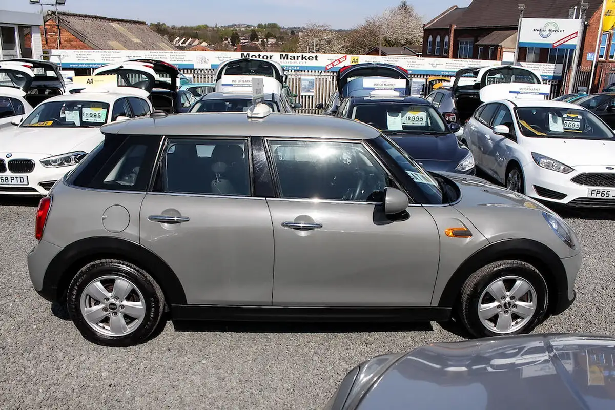 2018-mini-cooper-15-cooper-series-ii-ss-hatchback-5d-big-10