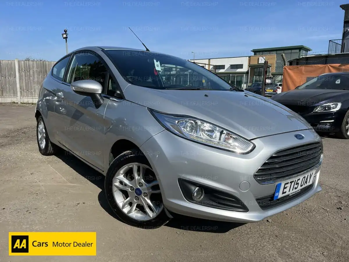 2015-ford-fiesta-10-zetec-100ps-ecoboost-ss-3d-big-0