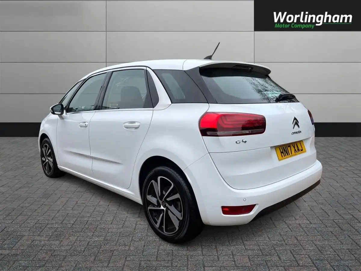 2017-citroen-c4-picasso-16bluehdi-feel-big-4