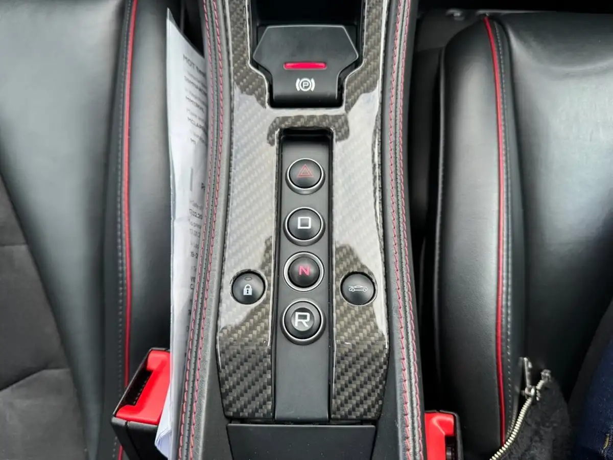 2013-mclaren-12c-38-spider-big-18