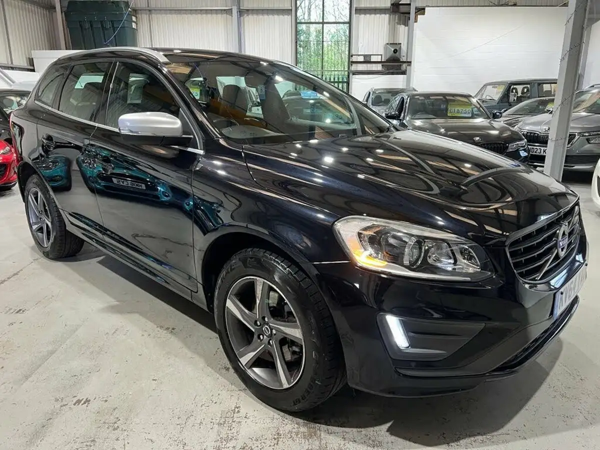 2014-volvo-xc60-24td-d5-r-design-lux-215bhp-geartronic-big-0