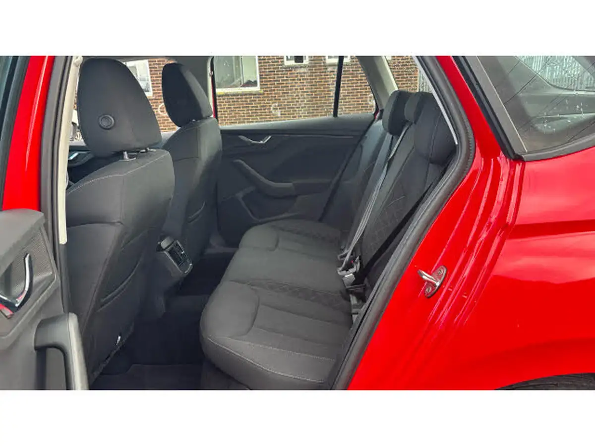 2020-skoda-kamiq-10-tsi-se-116ps-dsg-big-15