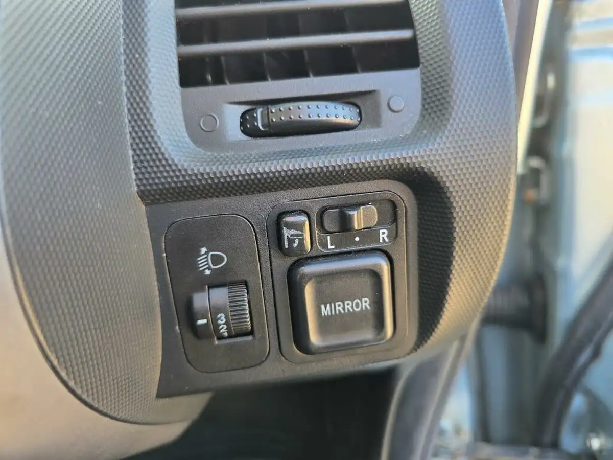 2007-honda-jazz-14-se-big-28
