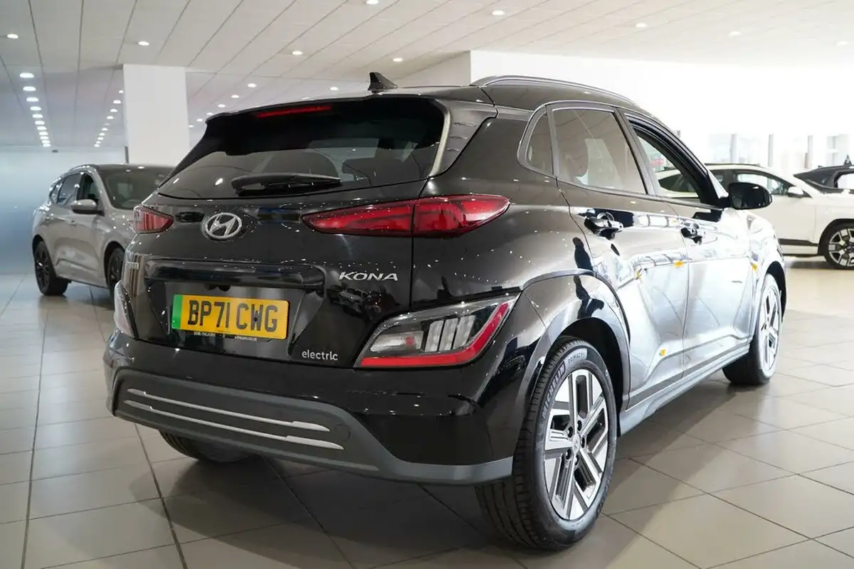 2022-hyundai-kona-e-premium-204ps-64kwh-7kw-obc-big-15