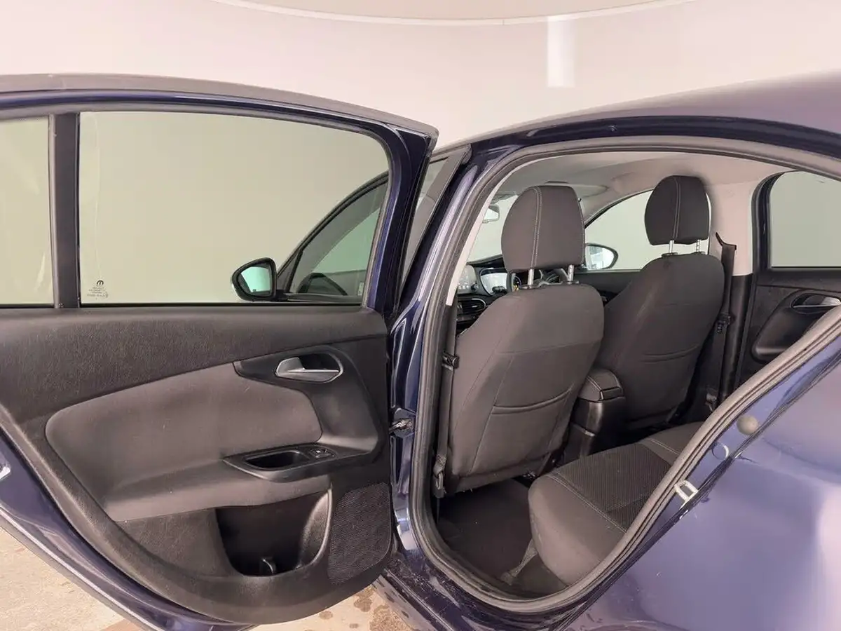 2021-fiat-tipo-10-life-hatchback-big-12