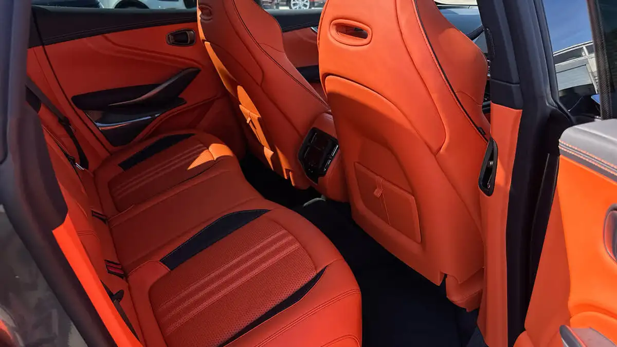 2024-aston-martin-dbx-40-v8-big-14