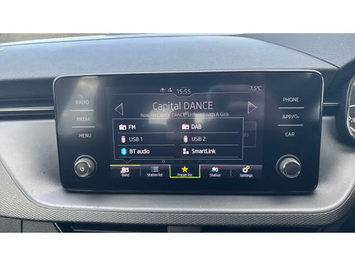 2020-skoda-kamiq-10-tsi-se-116ps-dsg-big-39