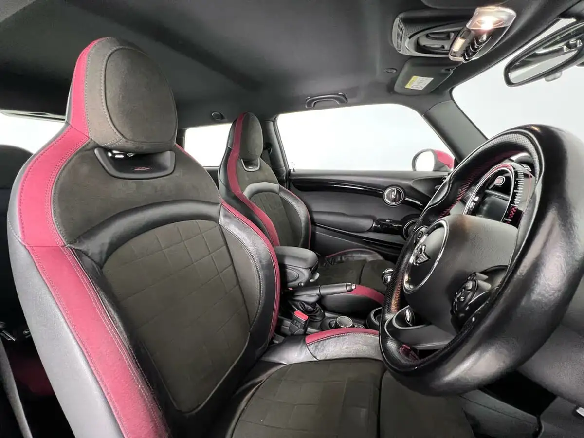 2017-mini-cooper-20-john-cooper-works-ss-hatchback-3d-big-11