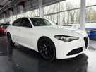 2020-alfa-romeo-giulia-20-nero-edizione-small-1
